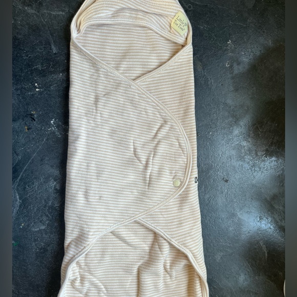 100% cotton snap swaddle - Picture 1 of 4
